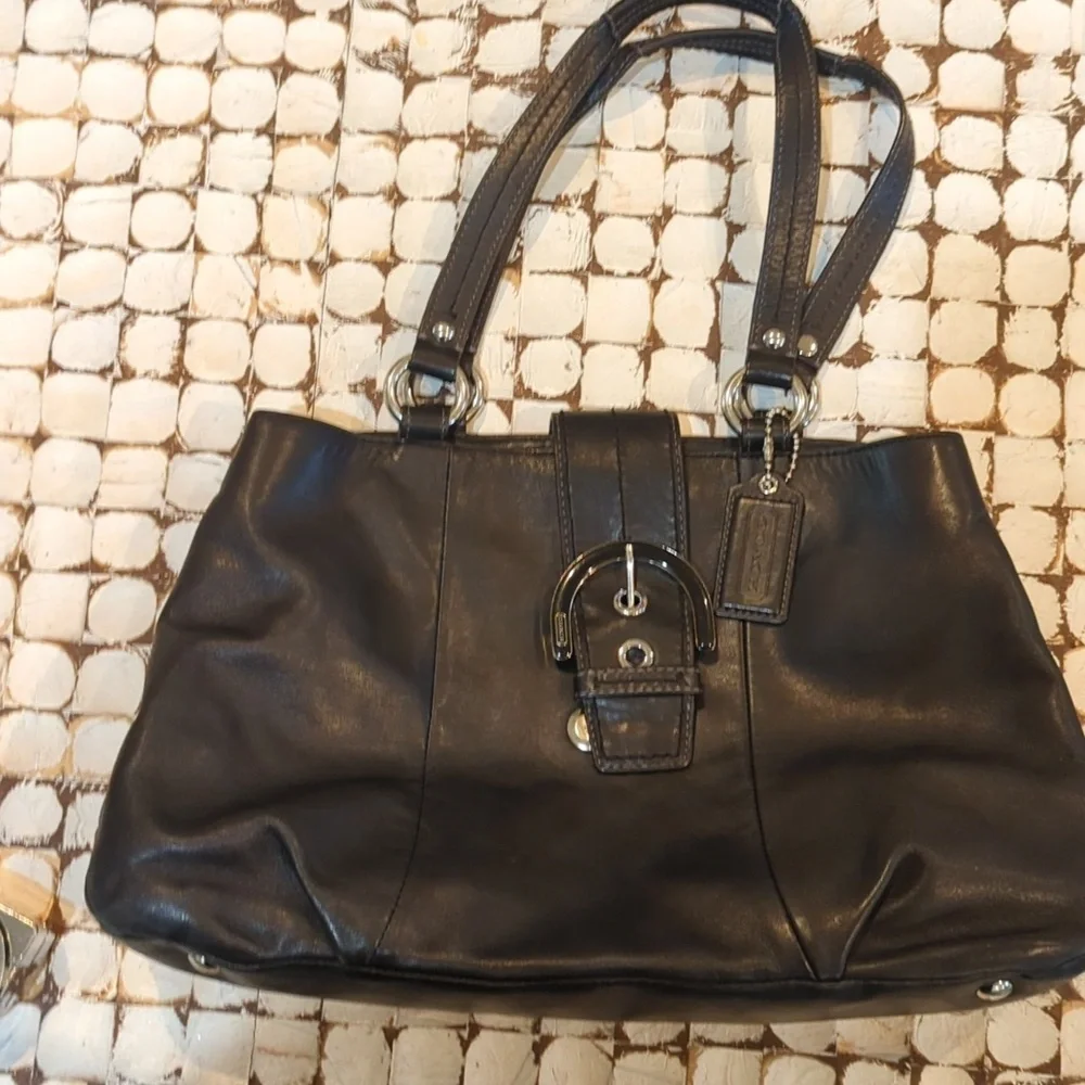 Y2K Coach Soho  Black  Leather Bag with its tag